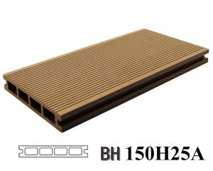 Grano de madera compuesto de madera plástica Deck Anti - UV hueco impermeable exterior WPC pisos 150X25A