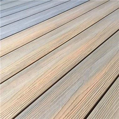 Decking compuesto de coextrusión al aire libre